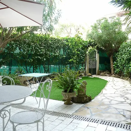 Apartamento One Bed With A Garden Terrace In A Quiet Area Of Walking Distance To The Croisette 1911 *